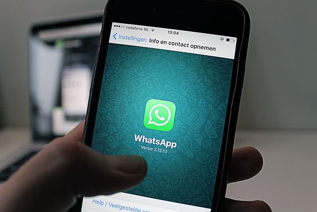 WhatsApp: la moglie sbaglia il destinatario del suo messaggio