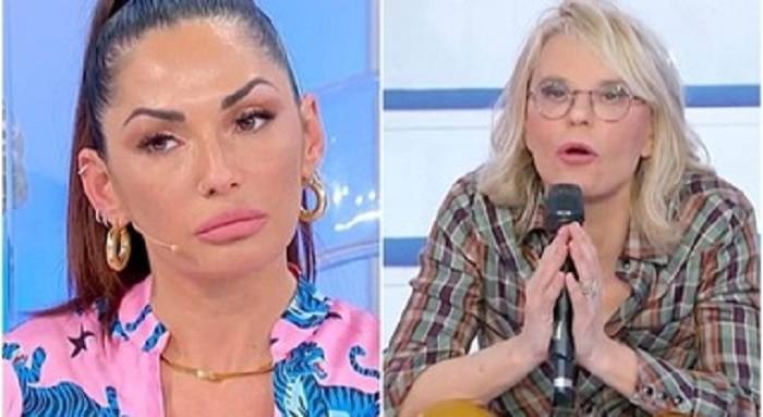 Uomini e Donne: Maria De Filippi rimprovera Ida Platano