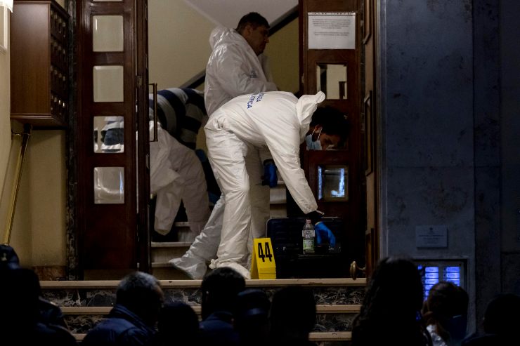 Trovate morte in casa a Roma 