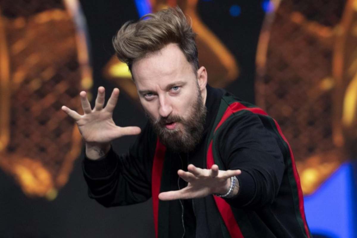 Francesco Facchinetti, il pubblico rimane sconvolto dalla sua figura