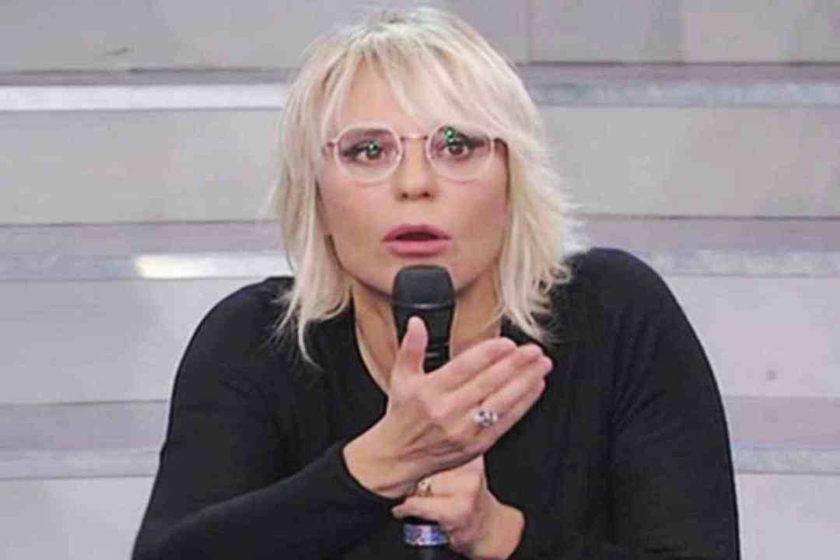 Maria De Filippi abbandona lo studio di C'è posta per te: cos'è successo?