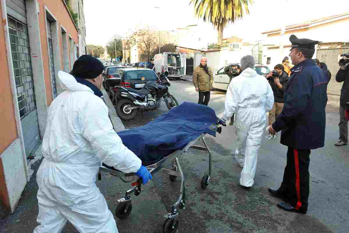 Madre e figlio trovati morti in casa a Parma