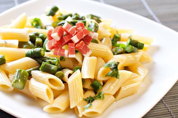 pasta ricotta e asparagi