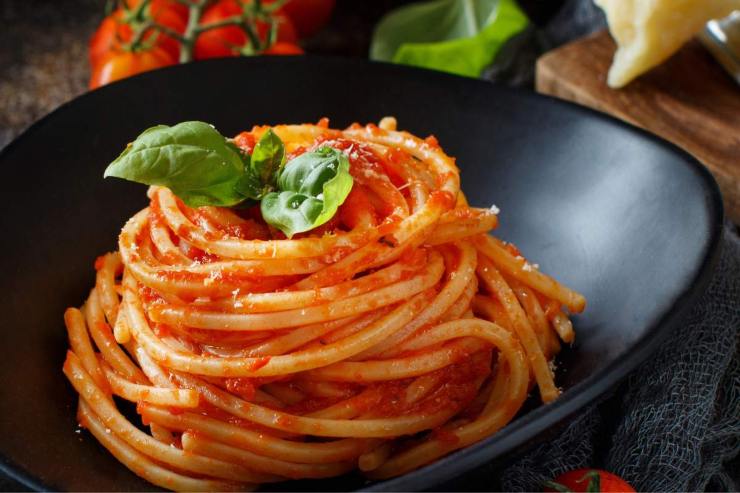 pasta pomodoro ricetta