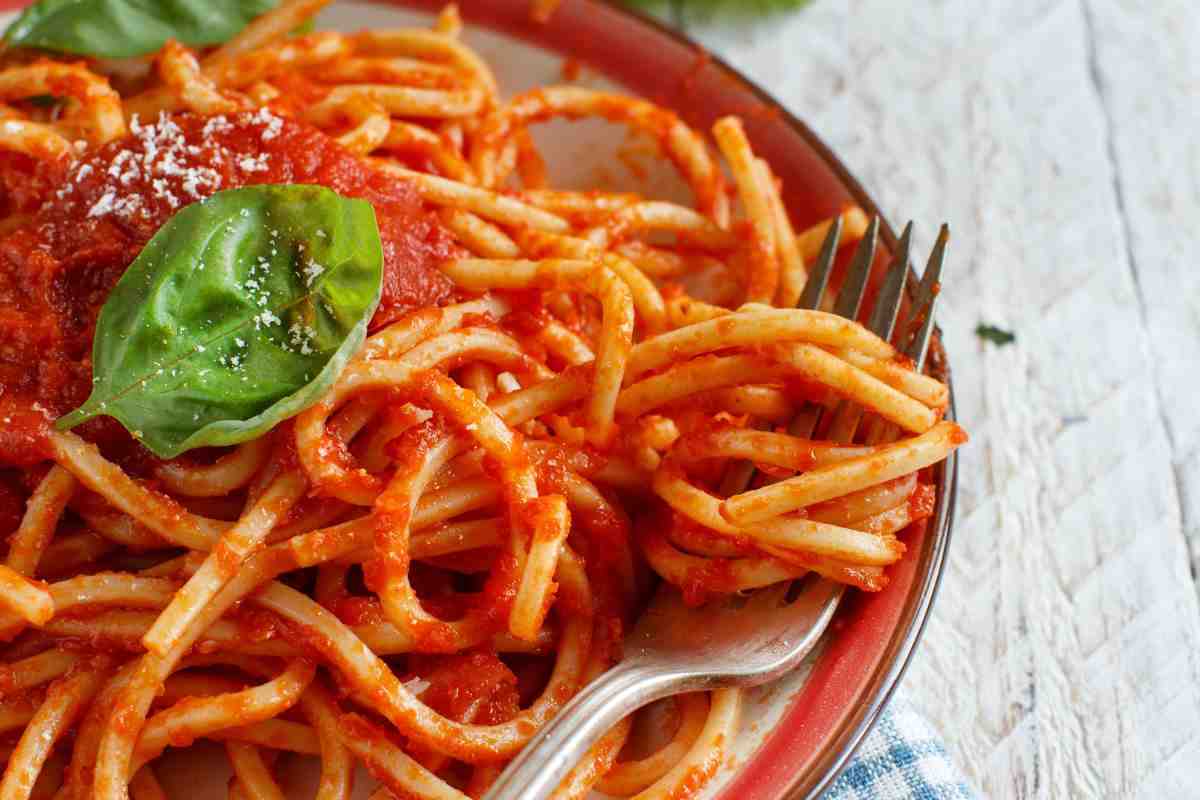 pasta pomodoro ricetta