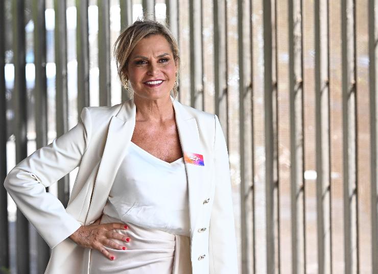 Simona ventura al timone di Domenica in