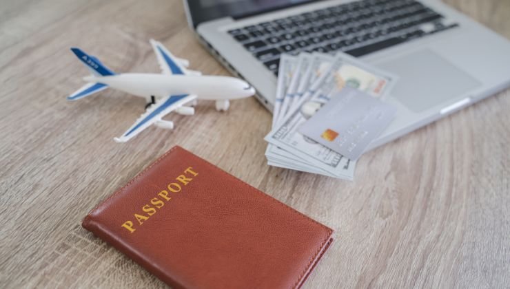 viaggiare passaporto documenti